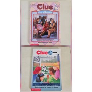 Lot Of 2 CLUE Chapter Book #3 & CLUE JR #11